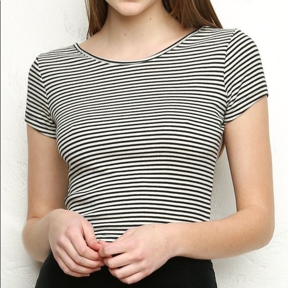 Brandy Melville Tops - Brandy Melville Ribbed Stripe Ellie Crop Top